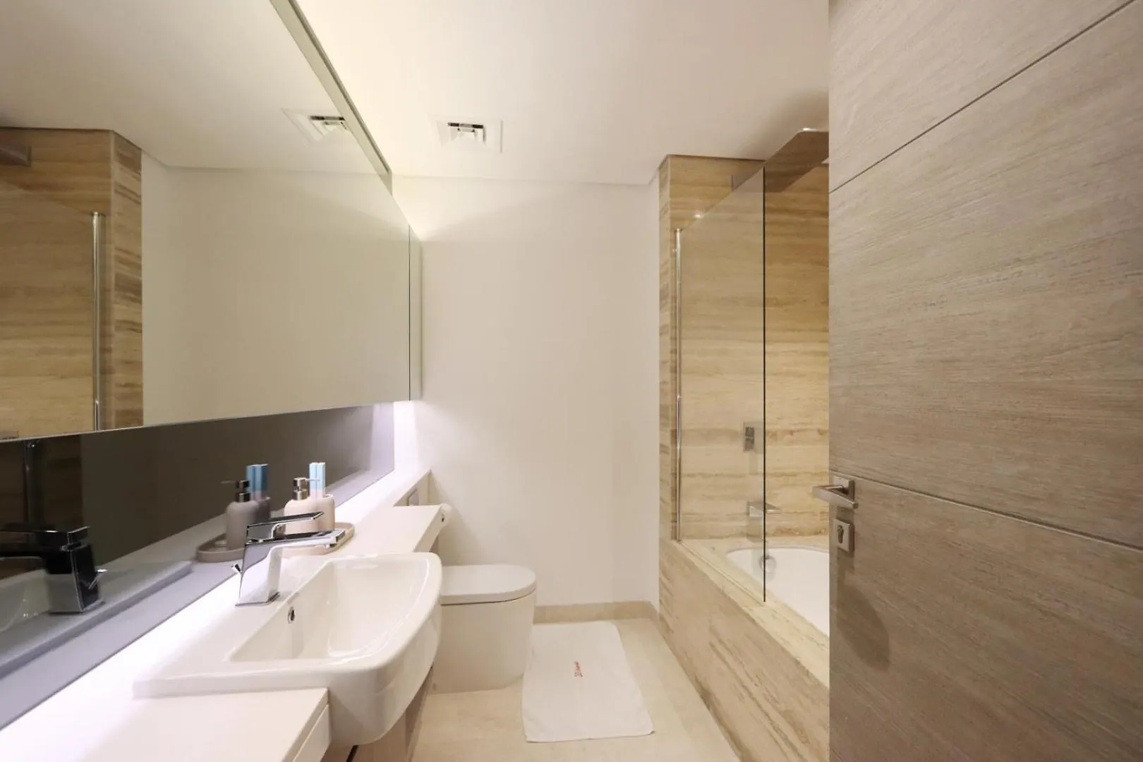 Apartment Modern Studio Near Dubai Mall Walk To Dubai Canal